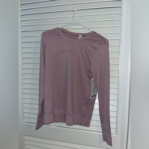Lululemon swiftly T long sleeve NWT.